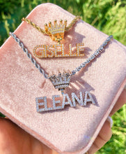 Load image into Gallery viewer, CROWN NAME NECKLACE