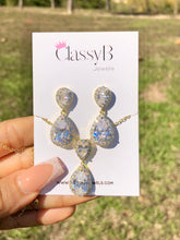 Load image into Gallery viewer, LUNA
